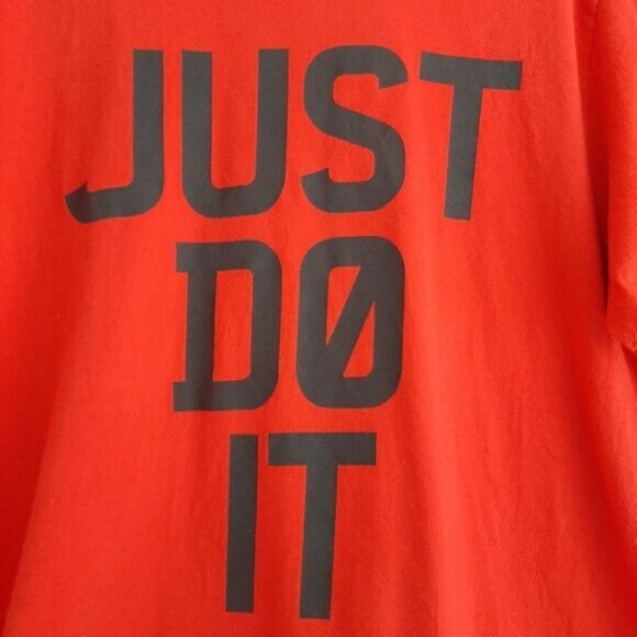 NIKE - JUST DO IT  Athletic Cut Graphic Print T-Shirt Crewneck Red Men's Sz XL - Picture 6 of 15